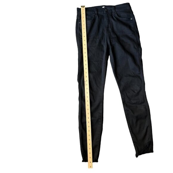 7 For All Mankind High waist ankle Gwenevere Skinny Raw Hem Black Jeans. Size 27 - Picture 5 of 10